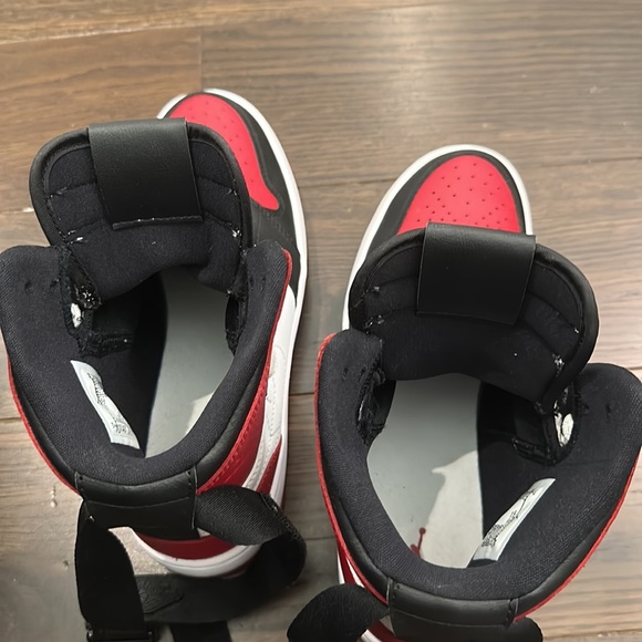 Nike Air Jordans in women’s size 7. - Picture 5 of 6